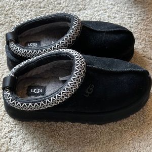 Ugg tazz platform slipper